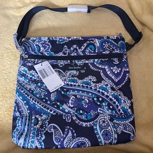 LAST CALL NWT Vera Bradley cross body - brand new never used beautiful pattern